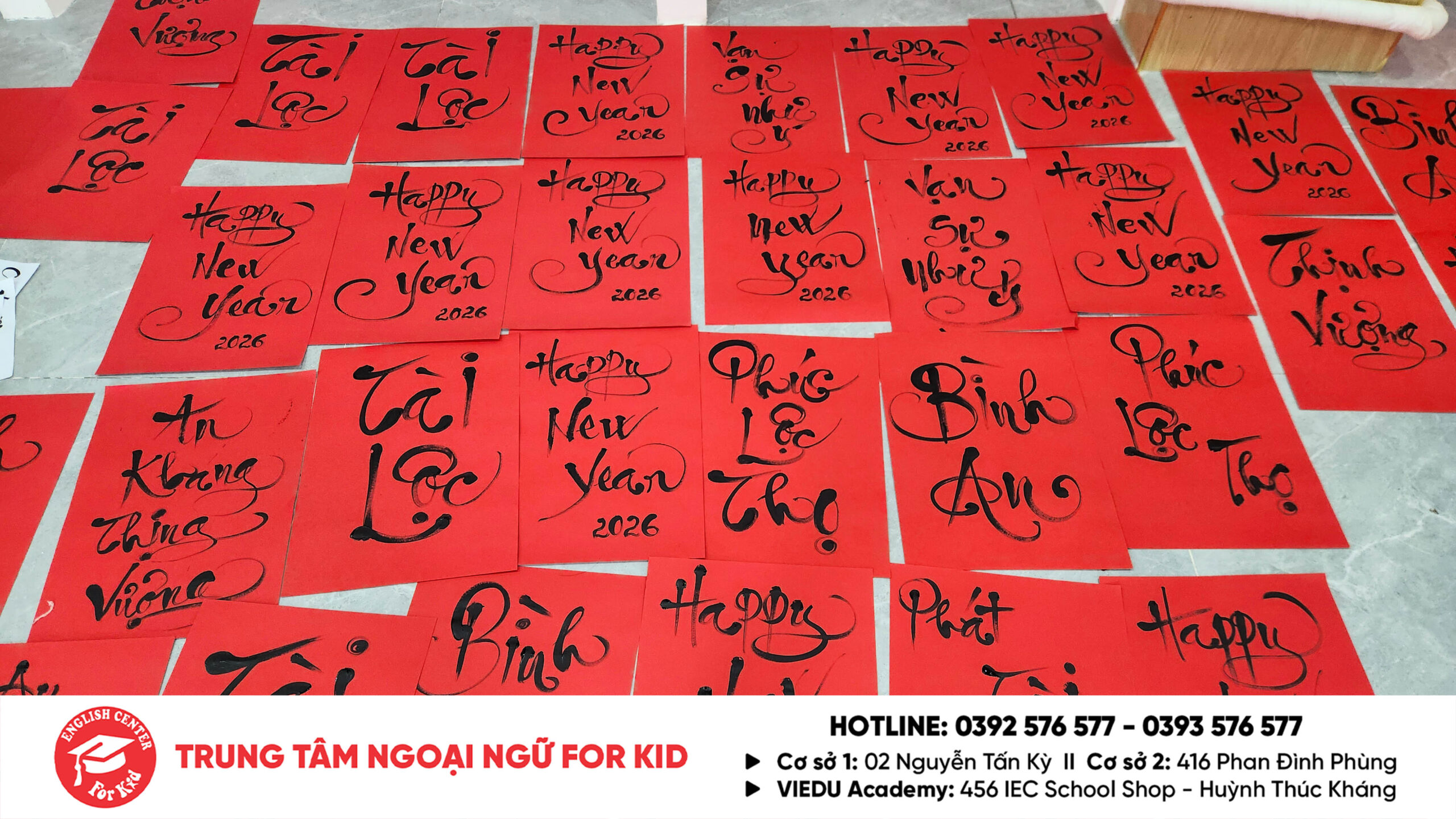 Hoạt động viết thư pháp